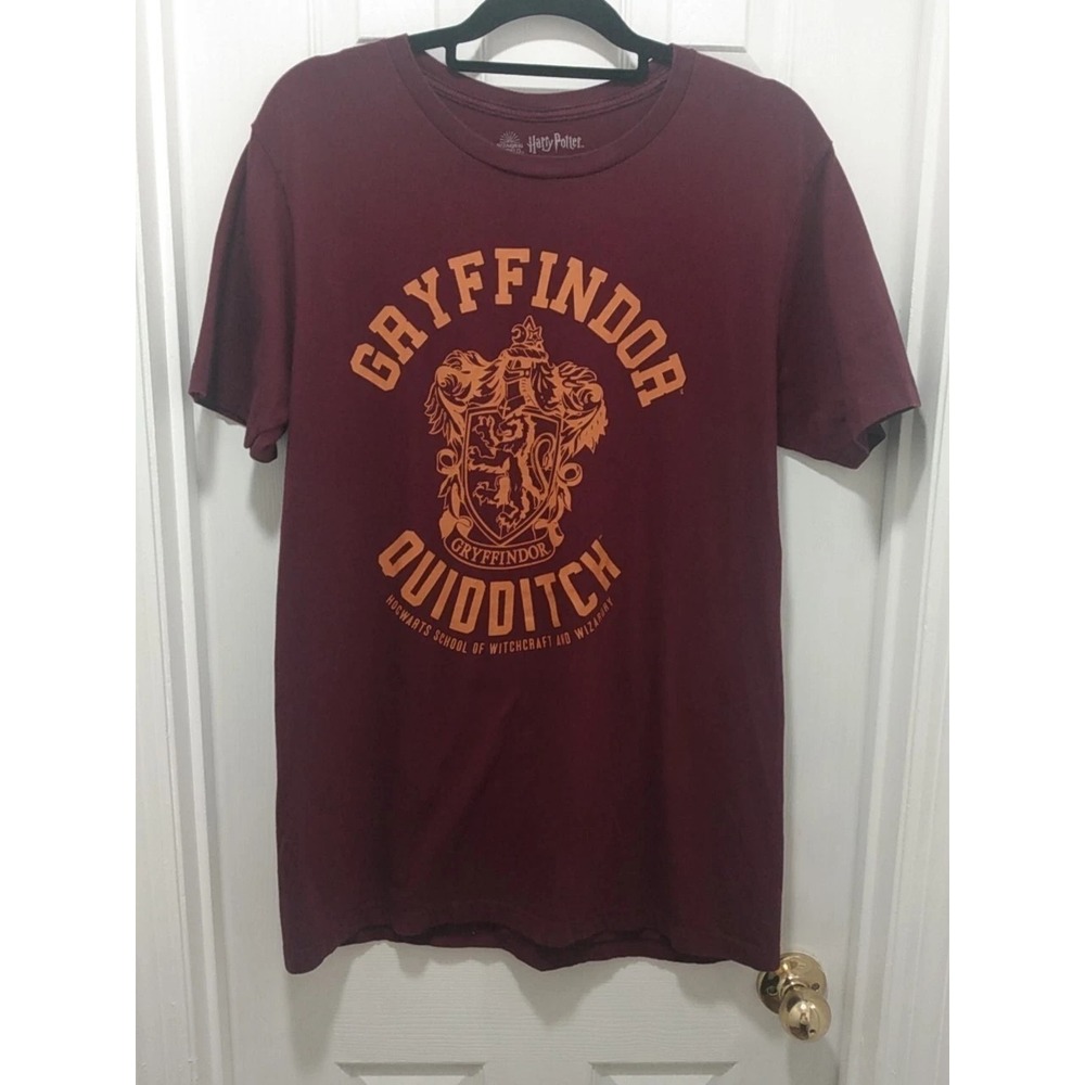 Wizardind World Harry Potter Gryffindor Quidditch T-shirt Burgundy Size Large